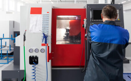 CNC Makinelerinde En Sık Karşılaşılan 10 Arıza ve Çözüm Yolları CNC Makinelerinde En Sık Karşılaşılan 10 Arıza ve Çözüm Yolları